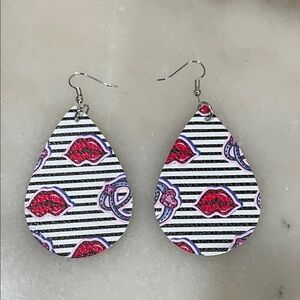 Striped Lip Pattern Earrings